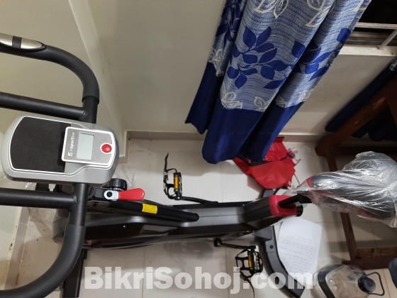 Home Gym Cycling Machine